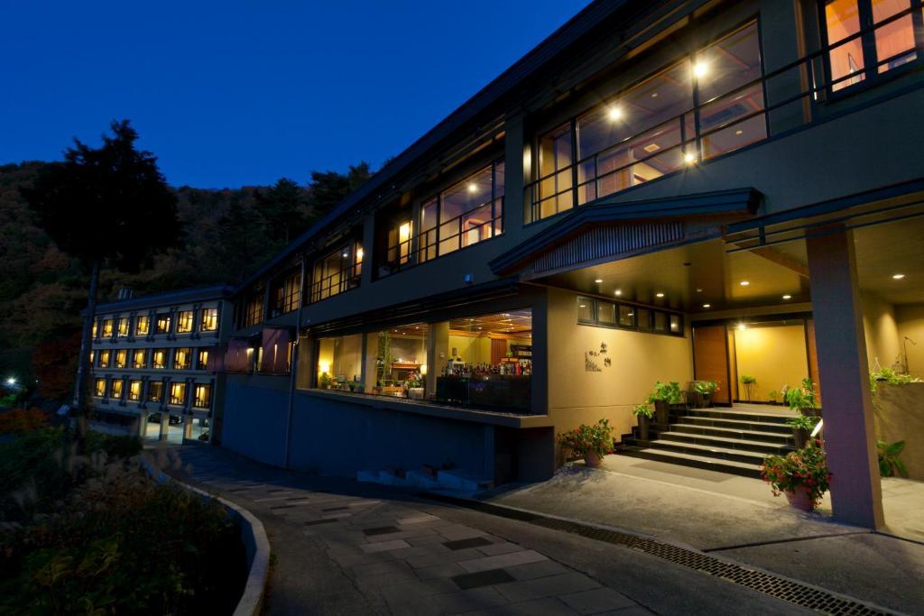 Hotel Rakuyu Fudžikawagučiko Exteriér fotografie